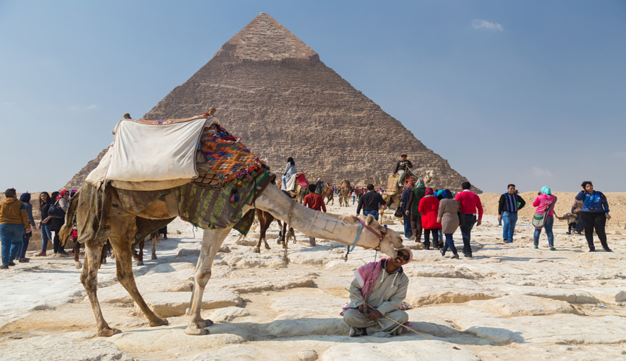 Great-Pyramid-of-Giza_415307068